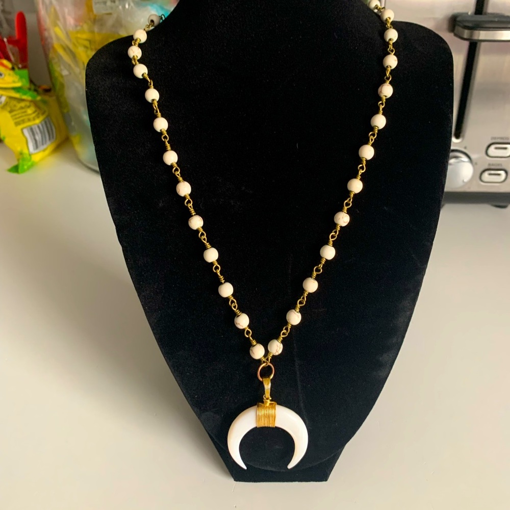 Beaded Chain Faux Tooth Necklace 💫